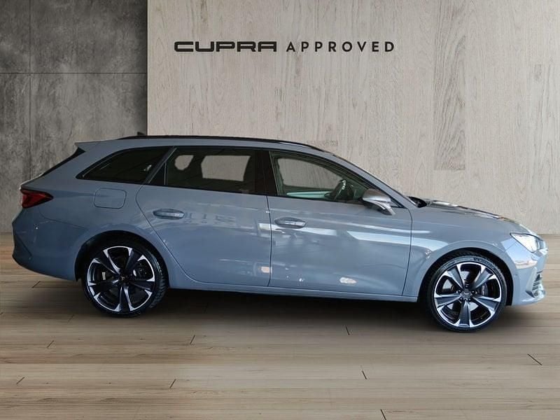 Usado Cupra Leon 245 CV (180 kW) 2021 Gris / plata Familiar