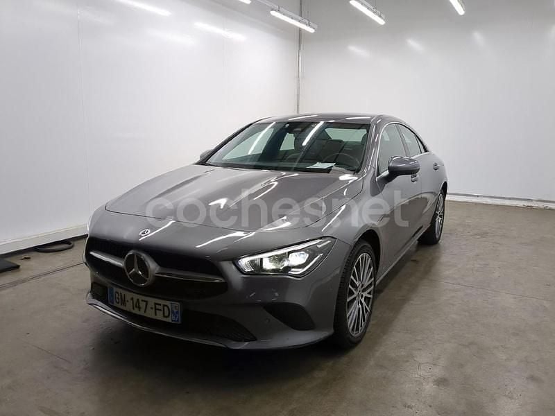 Usado Mercedes CLA250e 219 CV (161 kW) 2023 Gris / plata Berlina