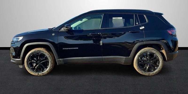 Nuevo Jeep Compass North 241 CV (177 kW) 2025 Verde SUV
