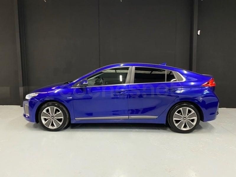 Usado Hyundai Ioniq 141 CV (103 kW) 2018 Azul Utilitario
