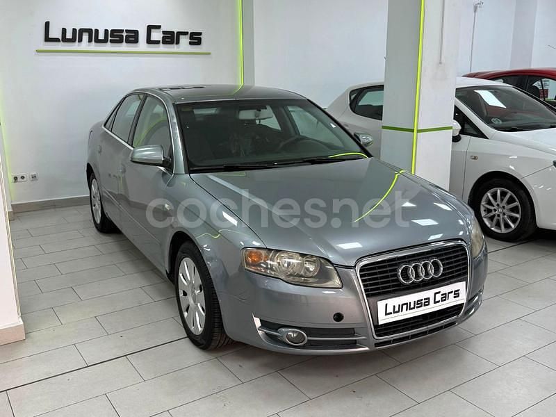 Usado Audi A4 140 CV (102 kW) 2006 Gris / plata Berlina