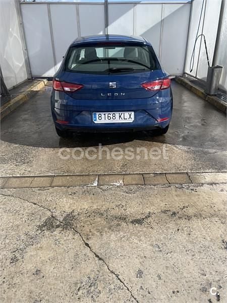 Usado Seat Leon XCELLENCE 125 CV (91 kW) 2018 Azul Berlina