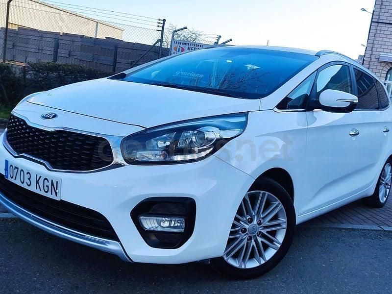 Usado Kia Carens 115 CV (84 kW) 2018 Blanco Monovolumen