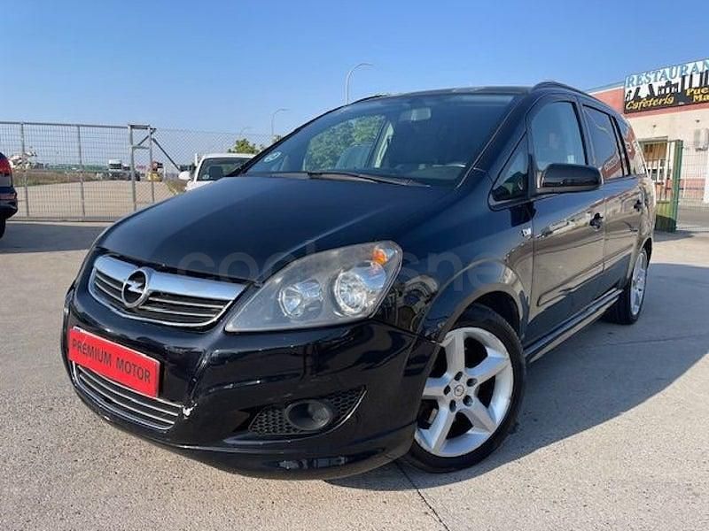 Usado Opel Zafira Cosmo 120 CV (88 kW) 2008 Negro Monovolumen
