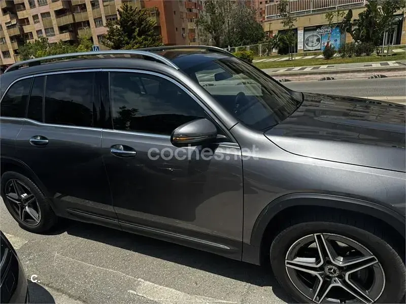 Usado Mercedes GLB200 163 CV (119 kW) 2022 Gris / plata SUV