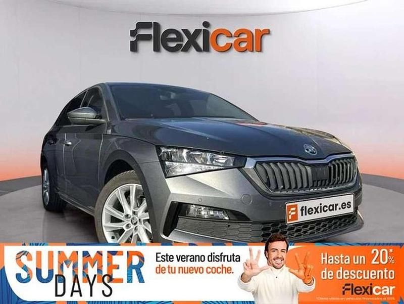 Gris Usado 2022 Skoda Scala Ambition Utilitario | 16.490 € (Super precio) - Imagen 1/4