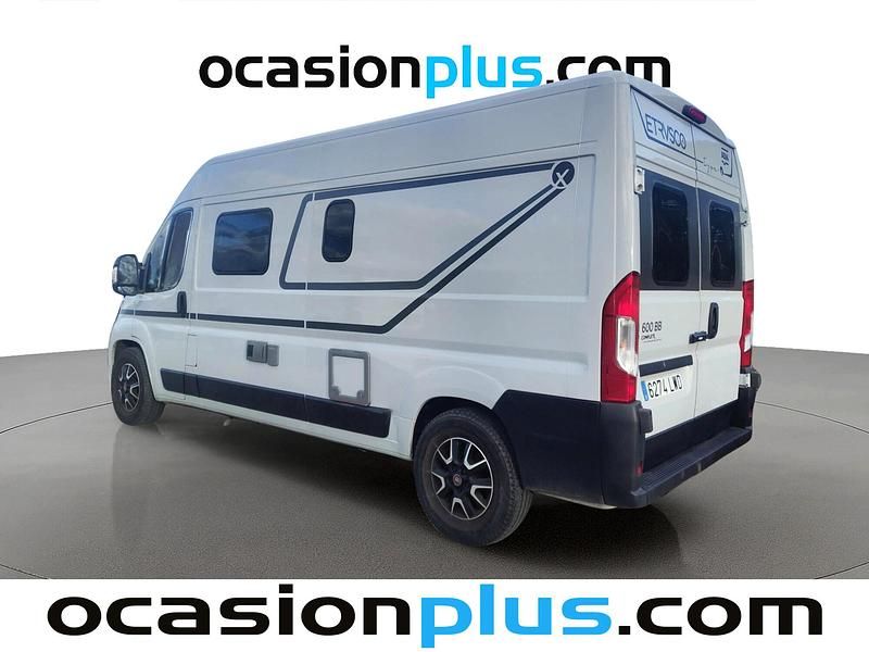 Usado Fiat Ducato 140 CV (102 kW) 2022 Gris Van