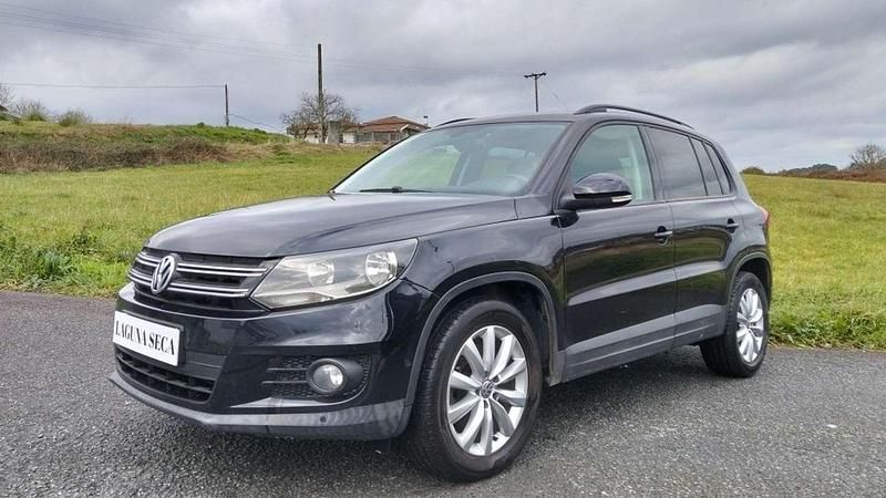 Usado VW Tiguan Edition 116 CV (85 kW) 2016 Negro SUV