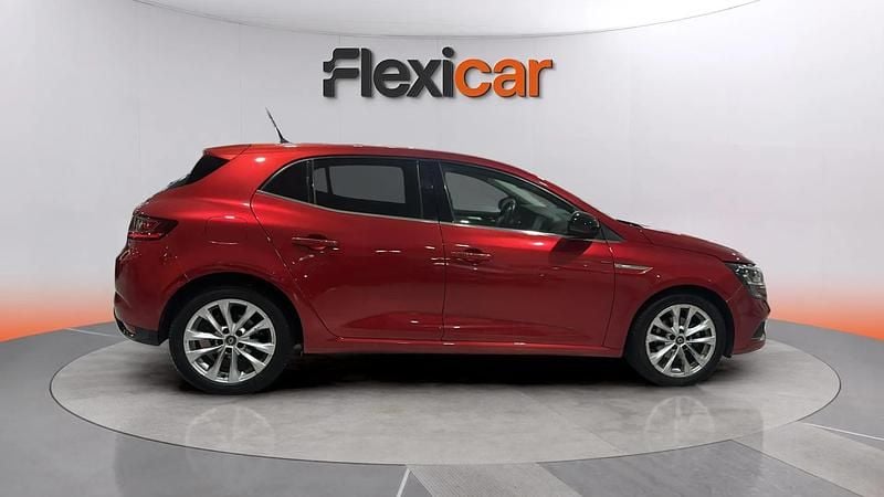 Usado Renault Mégane IV Bose Edition 132 CV (97 kW) 2018 Rojo Utilitario