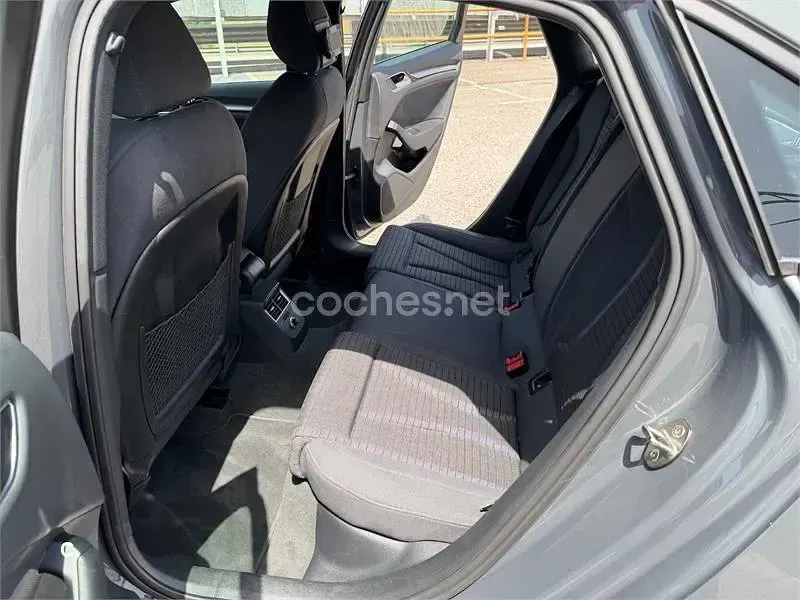 Usado Audi A3 S-Line 150 CV (110 kW) 2017 Gris / plata Berlina