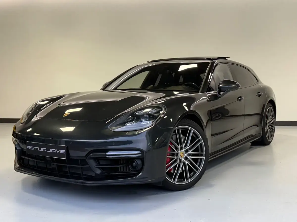 Usado Porsche Panamera GTS Sport Turismo Sport Turismo 460 CV (338 kW) 2019 Gris / plata Familiar