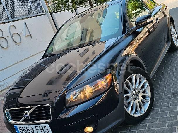 Negro Usado 2006 Volvo C30 Momentum Utilitario | 6995 € (Precio justo) - Imagen 1/4