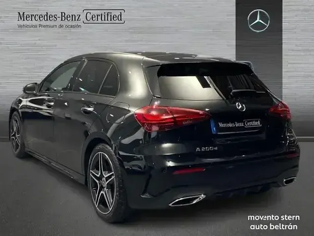 Usado Mercedes A200 Advanced 150 CV (110 kW) 2025 Negro Berlina