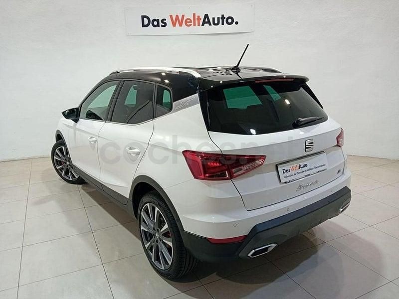 Usado Seat Arona FR 116 CV (85 kW) 2025 Blanco SUV
