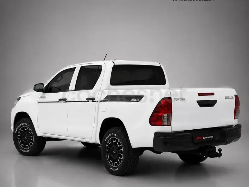Usado Toyota HiLux 150 CV (110 kW) 2020 Blanco Pickup/Camioneta