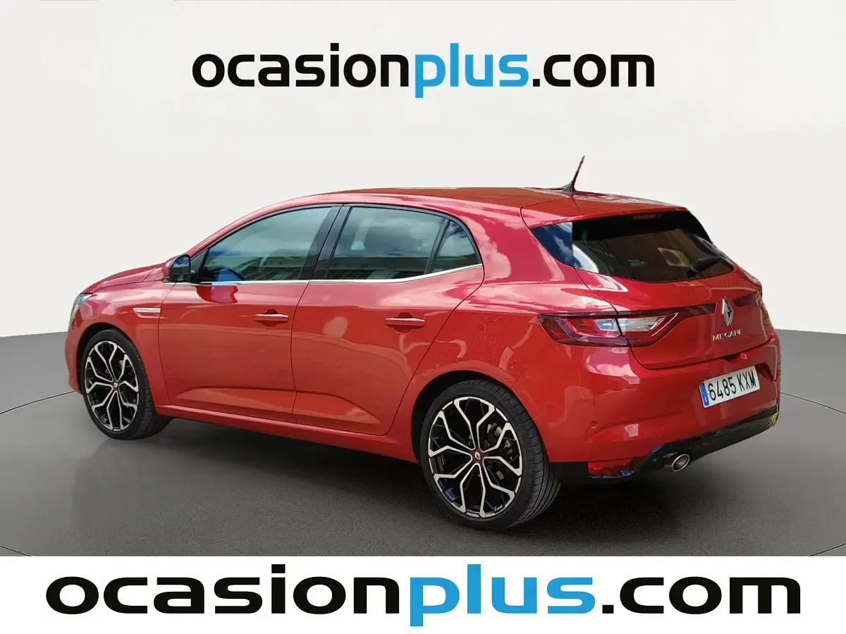 Usado Renault Mégane Zen 140 CV (102 kW) 2019 Rojo Utilitario