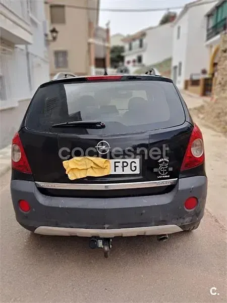 Usado Opel Antara Cosmo 150 CV (110 kW) 2007 Negro SUV