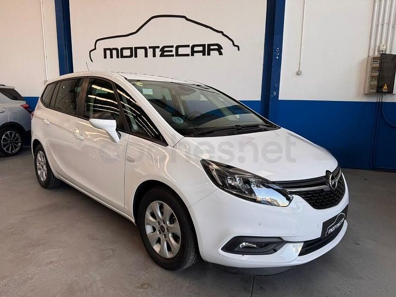 Usado Opel Zafira Family 140 CV (102 kW) 2018 Blanco Monovolumen