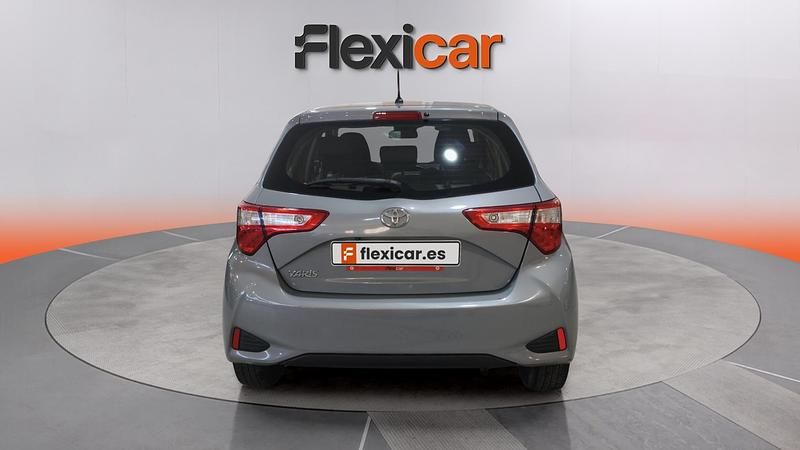 Brugt Toyota Yaris Active 69 HK (50 kW) 2020 Grå Sedan