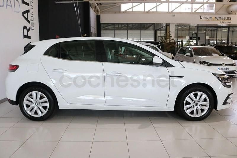 Usado Renault Mégane IV Intens 116 CV (85 kW) 2022 Blanco Berlina