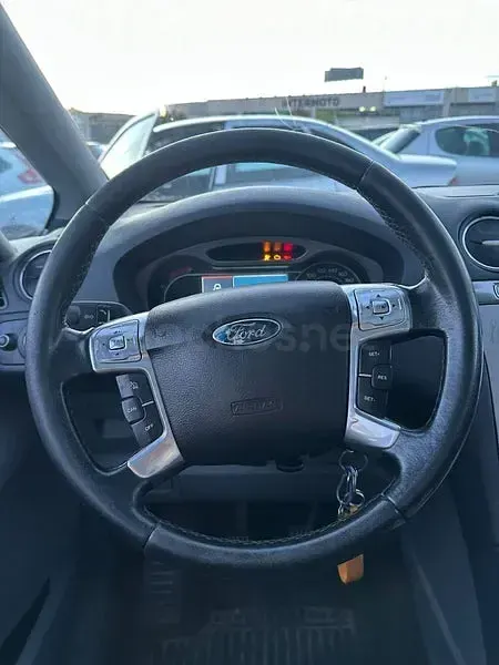 Usado Ford S-MAX Trend 140 CV (102 kW) 2009 Azul Monovolumen
