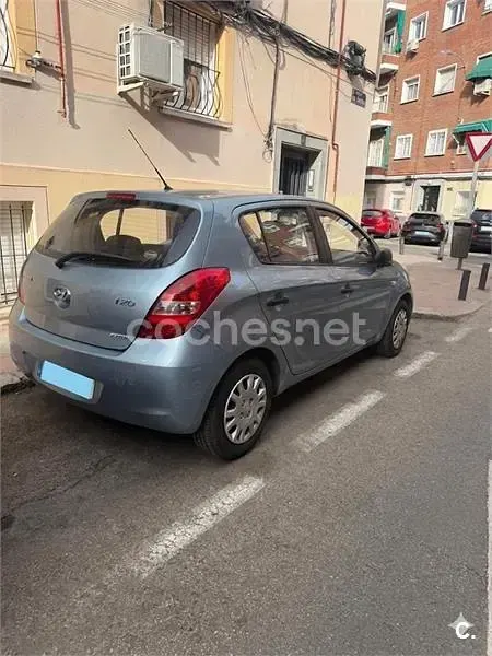 Occasion Hyundai i20 Comfort 75 ch (55 kW) 2011 Bleue Citadine