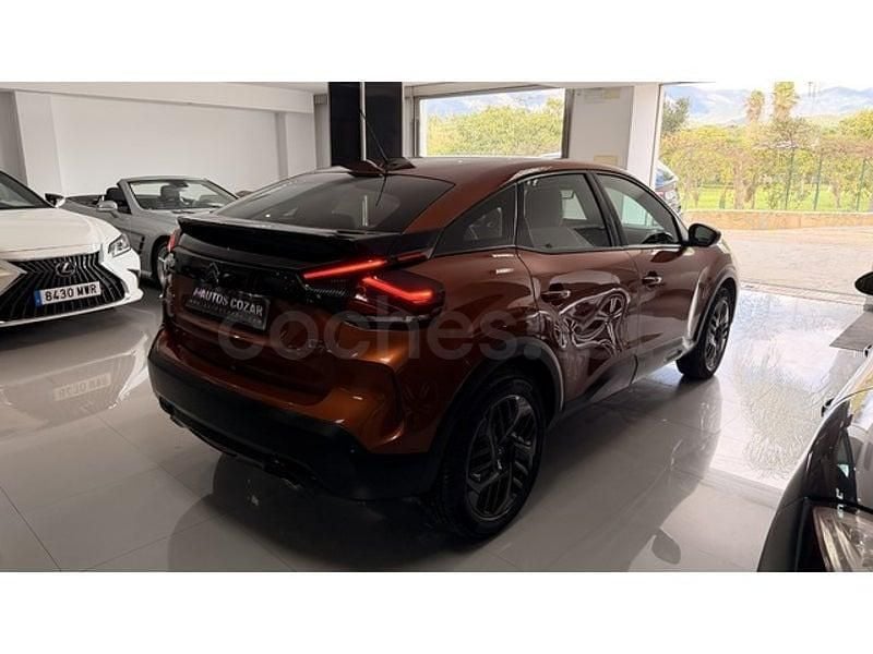 Usado Citroën C4 Feel 131 CV (96 kW) 2021 Naranja Berlina