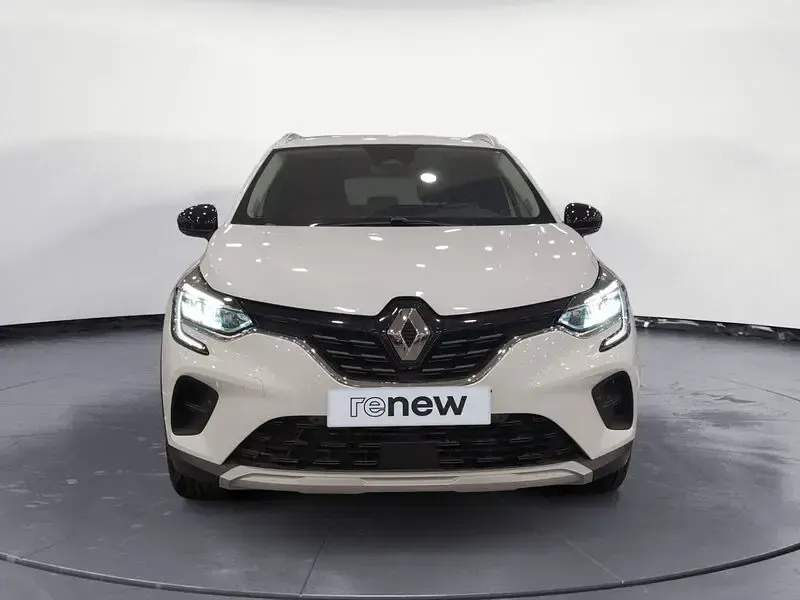 Begagnad Renault Captur Evolution 160 HK (117 kW) 2023 Vit SUV