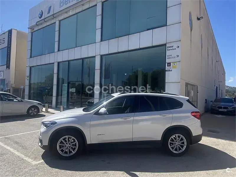 Usado BMW X1 Comfort Edition 150 CV (110 kW) 2017 Blanco SUV