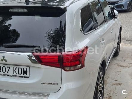 Usado Mitsubishi Outlander Motion 150 CV (110 kW) 2017 Blanco SUV