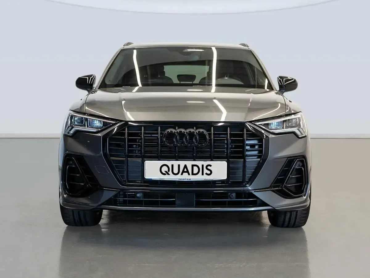 Usado Audi Q3 150 CV (110 kW) 2022 Gris SUV