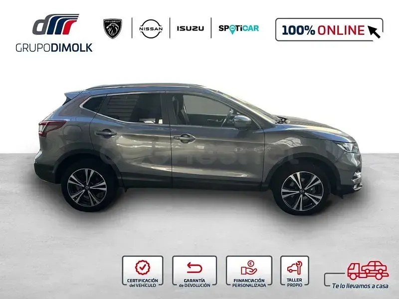 Usado Nissan Qashqai N-Connecta 140 CV (102 kW) 2021 Gris / plata SUV