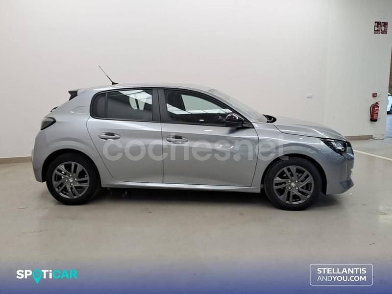 Usado Peugeot 208 Active 75 CV (55 kW) 2022 Gris Utilitario