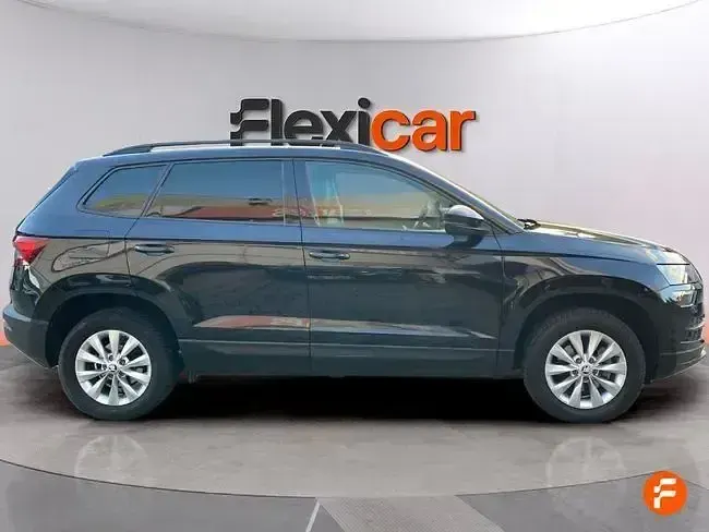 Usado Skoda Karoq Ambition 116 CV (85 kW) 2018 Negro SUV