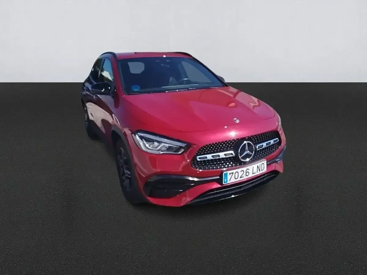 Usado Mercedes GLA250 218 CV (160 kW) 2021 Rojo SUV