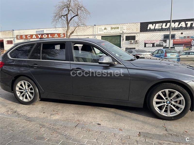 Usado BMW 320 184 CV (135 kW) 2016 Gris / plata Familiar