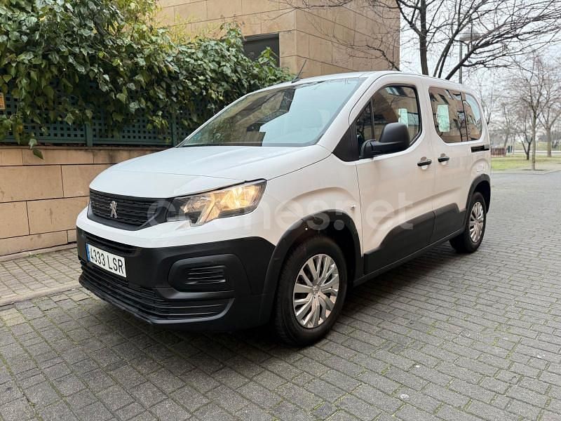 Usado Peugeot Rifter Active 100 CV (73 kW) 2021 Blanco Monovolumen