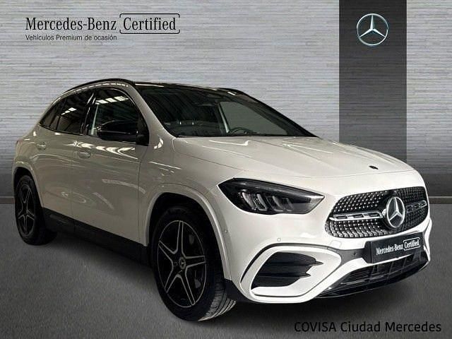 Usado Mercedes GLA200 163 CV (119 kW) 2024 Blanco polar SUV