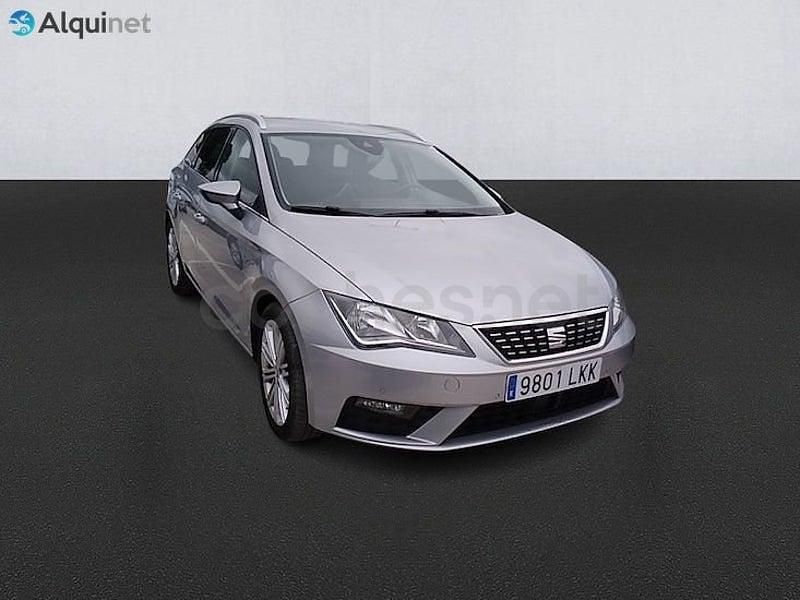 Usado Seat Leon XCELLENCE 150 CV (110 kW) 2020 Gris / plata Familiar
