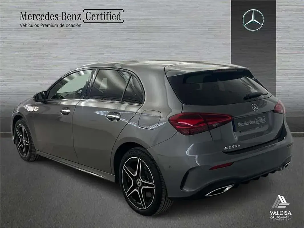 Usado Mercedes A250 AMG line 218 CV (160 kW) 2024 Utilitario