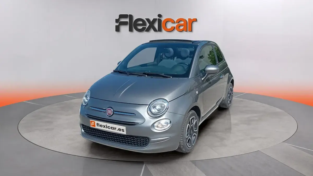 Usado Fiat 500 Club 71 CV (52 kW) 2023 Gris Berlina