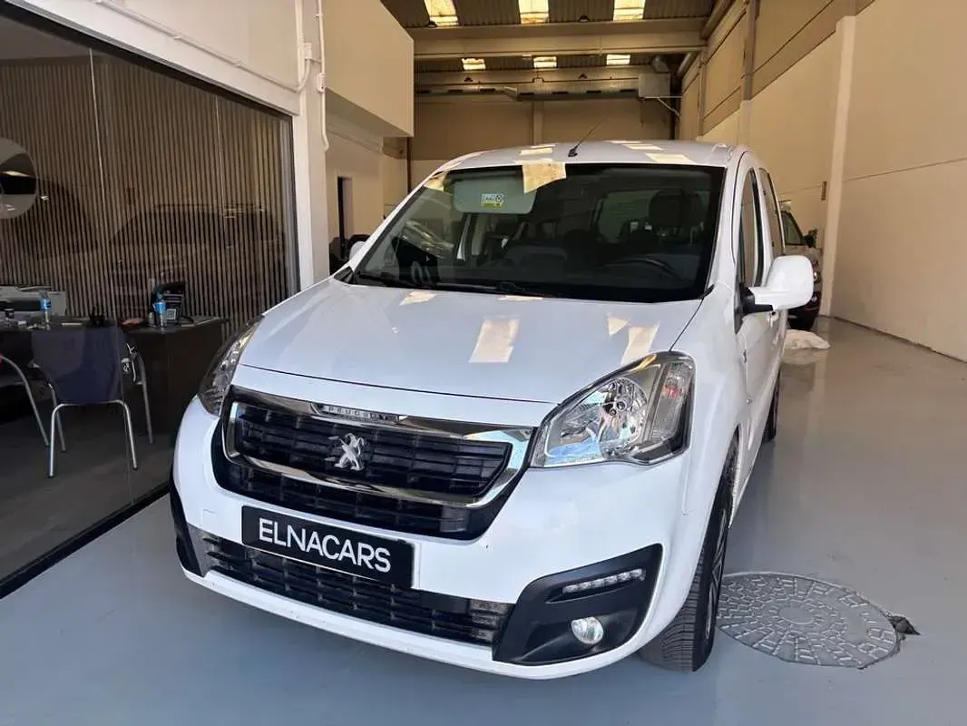 Usado Peugeot TePee 99 CV (72 kW) 2016 Blanco Van