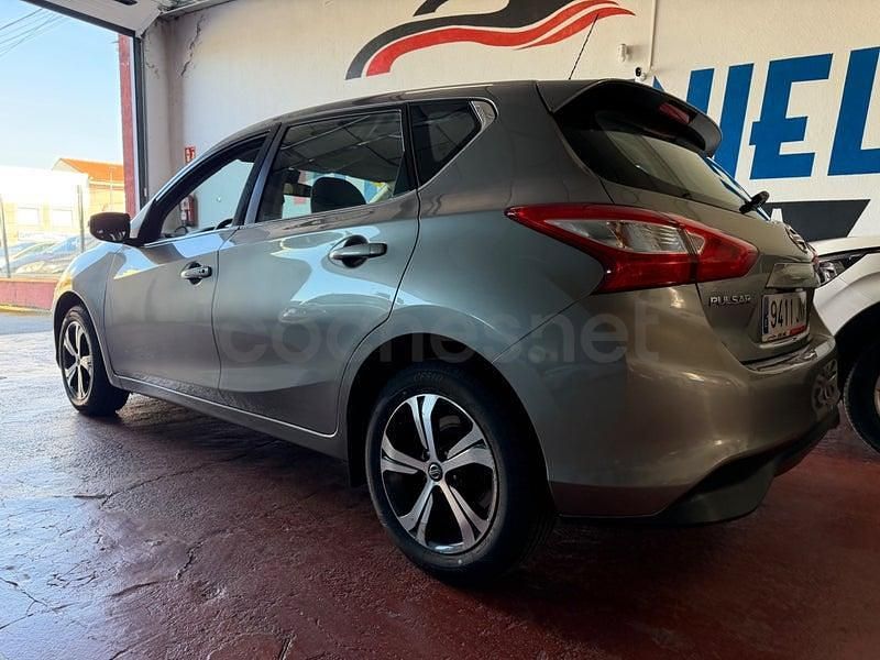 Usado Nissan Pulsar Acenta 115 CV (84 kW) 2017 Gris / plata Utilitario