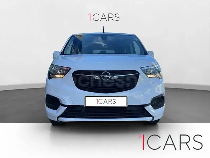 Usado Opel Combo Life Selective 102 CV (75 kW) 2020 Blanco Monovolumen