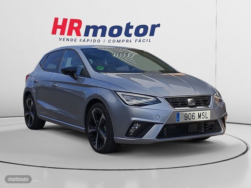 Gris Usado 2024 Seat Ibiza FR Berlina | 22.950 € (Un poco caro) - Imagen 1/4