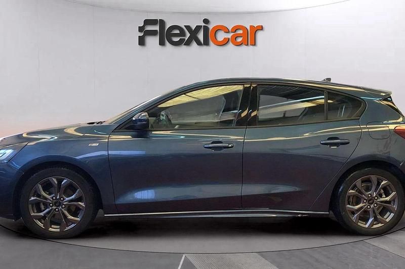 Usado Ford Focus ST-Line 125 CV (91 kW) 2023 Azul Berlina