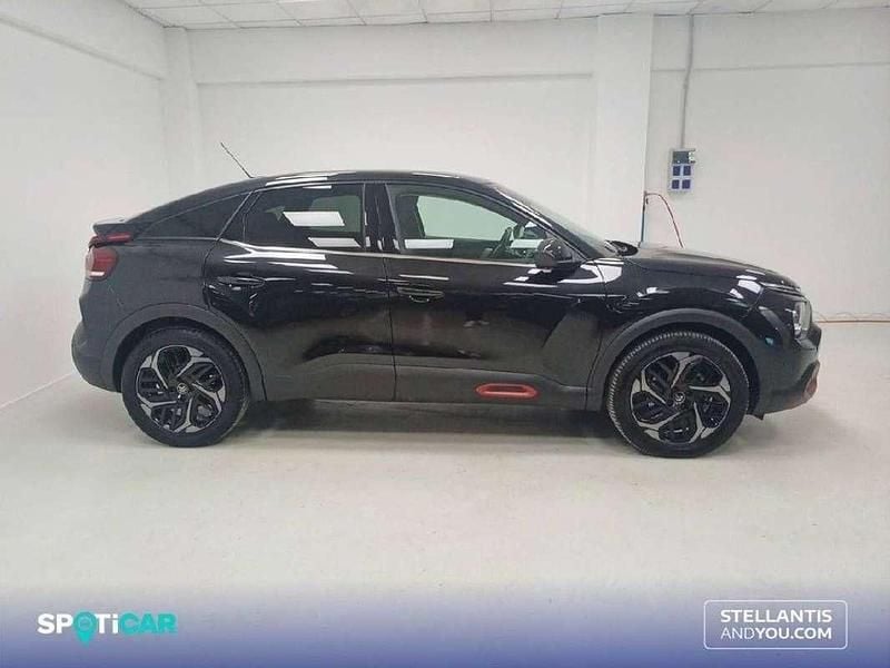 Usado Citroën C4 Feel 131 CV (96 kW) 2021 Negro Utilitario