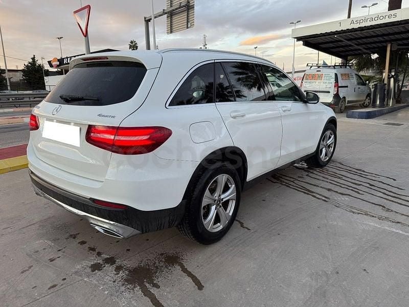 Usado Mercedes GLC250 204 CV (150 kW) 2018 Blanco SUV