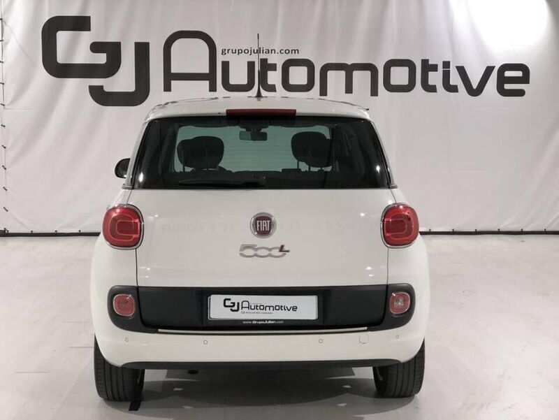 Usado Fiat 500L Lounge 85 CV (62 kW) 2015 Blanco Monovolumen