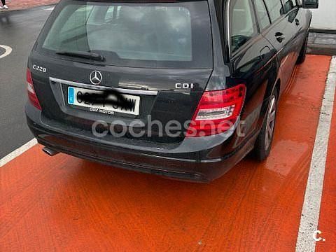 Usado Mercedes C220 Elegance 170 CV (125 kW) 2012 Negro Familiar